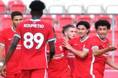 欧冠对决：曼城迎战那不勒斯！巴萨挑战纽卡！