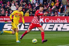 西甲对决：马德里竞技十人逆转赫塔费3-3战平